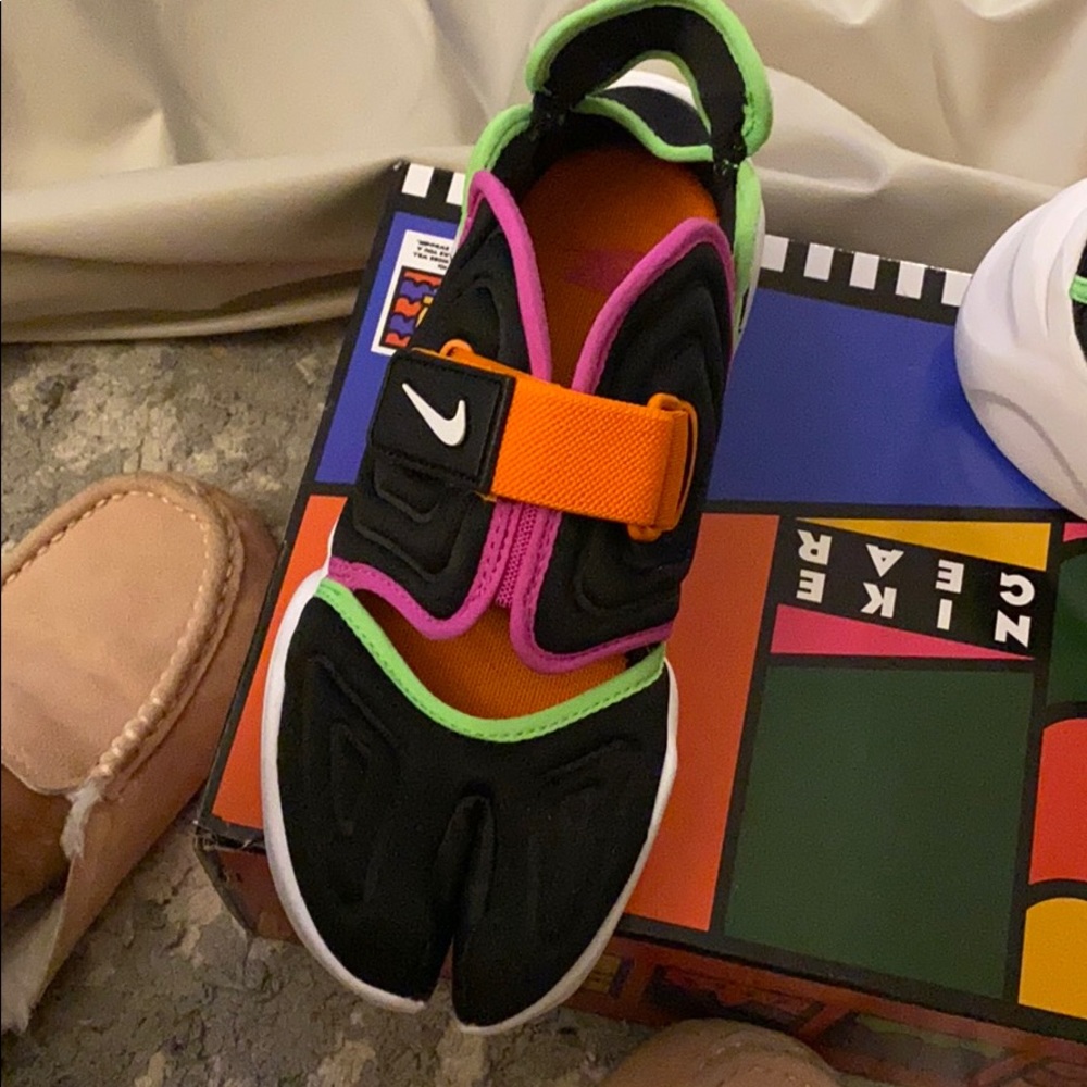 Nike sneaker - Picture 3 of 4